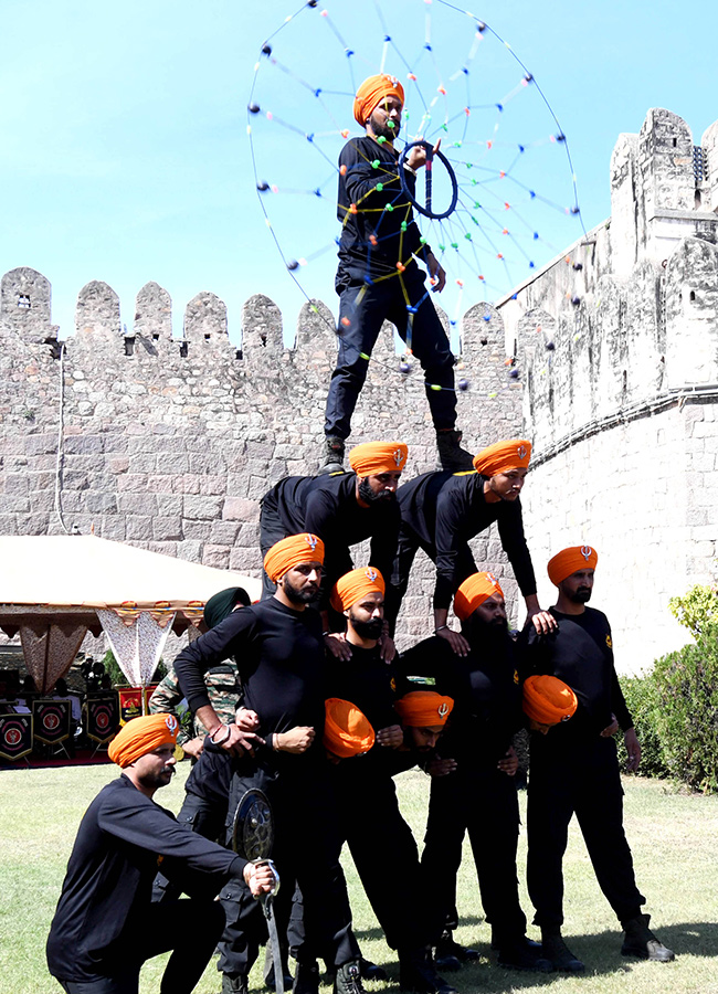 Indian Army 'Know Your Army' Mela at Golconda Fort: Photos26