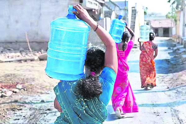 సూచనలతో సరిపెడుతున్న అధికారులు.. 2