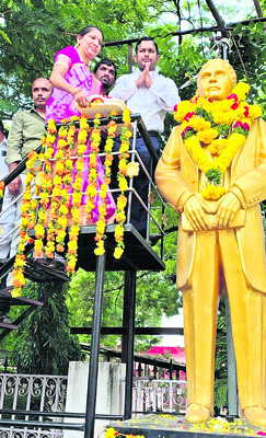 స్వయం ఉపాధి రుణాలకు దరఖాస్తుల ఆహ్వానం 
1