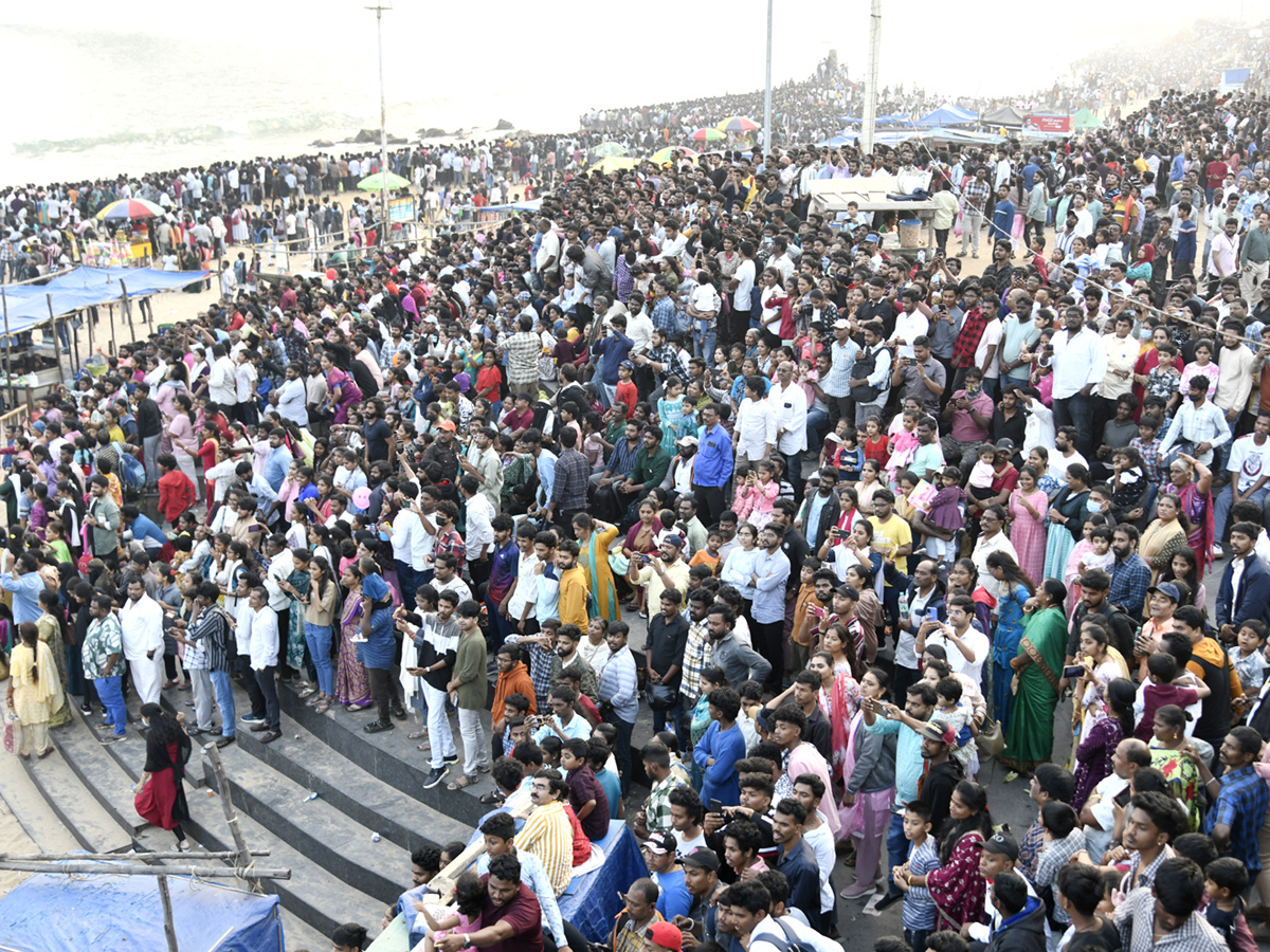 Navy Day celebrated in Visakhapatnam Photos13