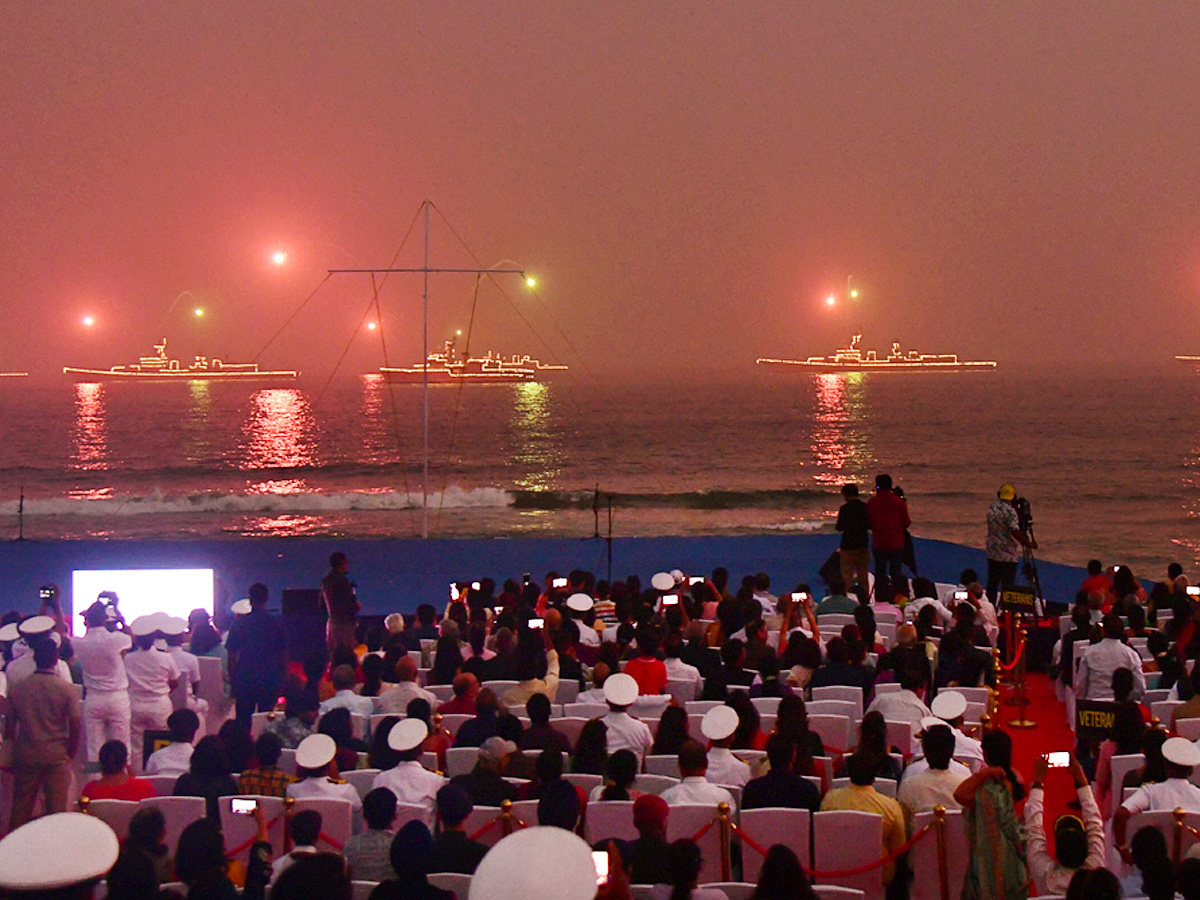 Navy Day celebrated in Visakhapatnam Photos29