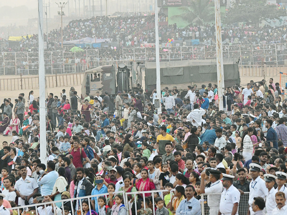 Navy Day celebrated in Visakhapatnam Photos39