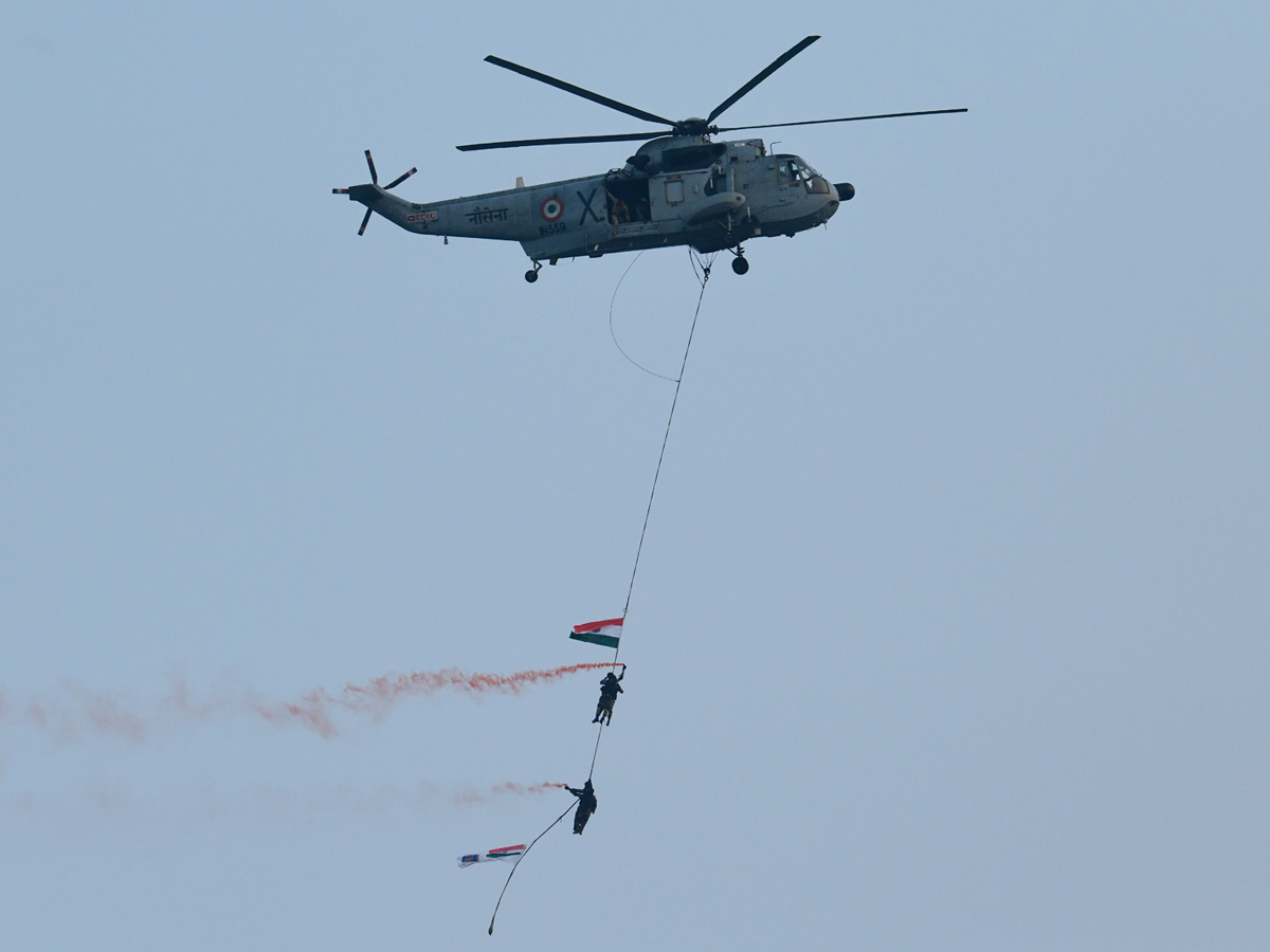 Navy Day celebrated in Visakhapatnam Photos47