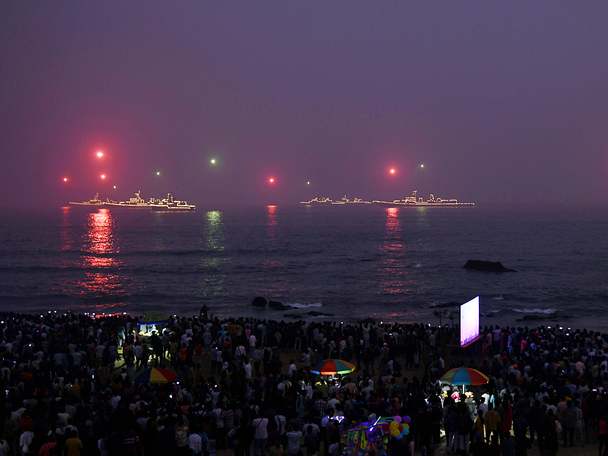 Navy Day celebrated in Visakhapatnam Photos9