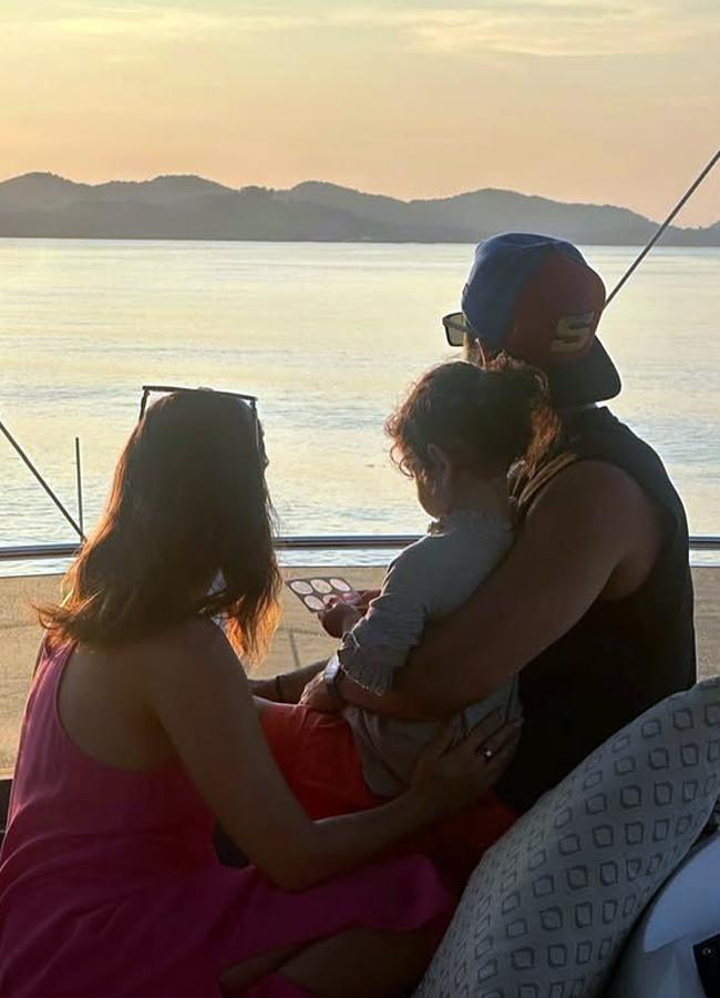 Star couple Ranbir-Alia vacation with daughter Raha12