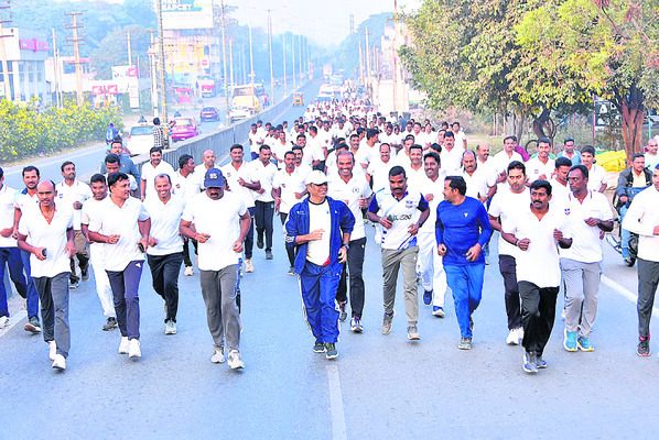 నీరుకుల్లలో జడ్జి పూజలు3