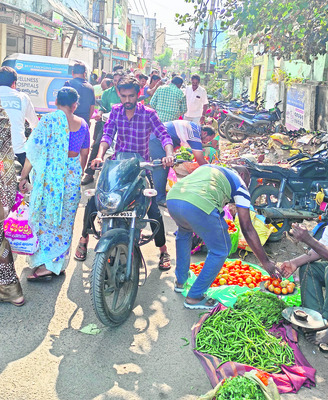 నిరుపయోగంగా రైతు బజార్‌2