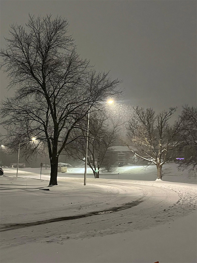 Heavy Snow Storm in America, Photos Goes Viral22