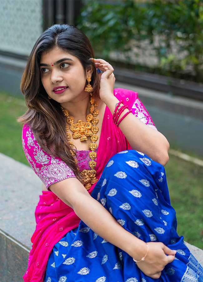 Jabardasth Rithu Chowdary Latest Photo Gallery Goes Viral21