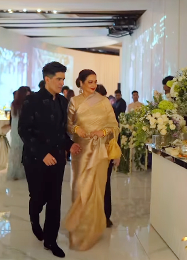 Neetha Ambani, kritisanon at Manish Malhotra in Jio World16