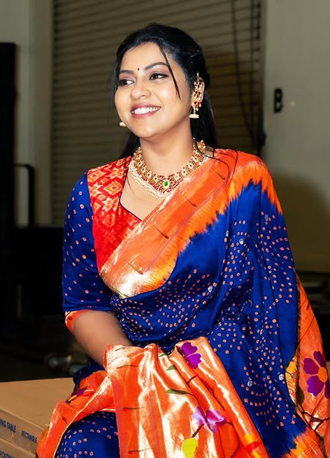 Singer Sameera Bharadwaj Amazing, Beautiful Looks In Saree2