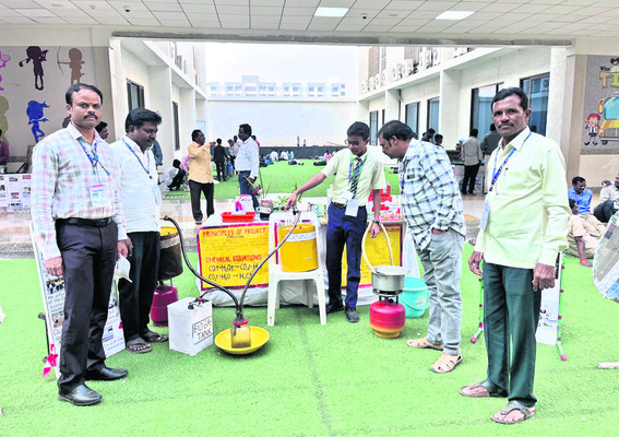 మొక్కజొన్న వ్యర్థాలు, పేడ నుంచి బయో ఆయిల్‌.. 
1