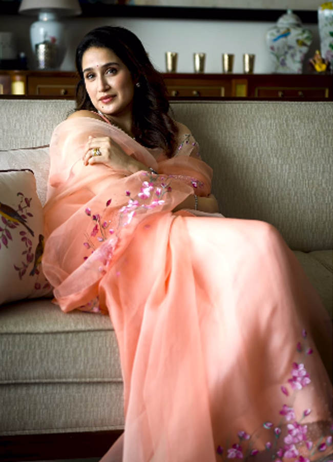 Sagarika Ghatge in a Benarasi saree from her fashion brand Akutee9