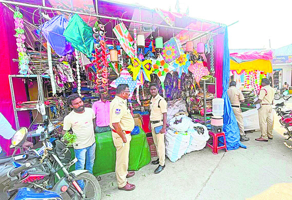 పతంగి తెచ్చిన పండగ శోభ1