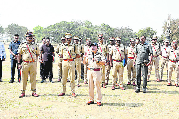 నిబద్ధతతో డ్యూటీ చేయాలి 1