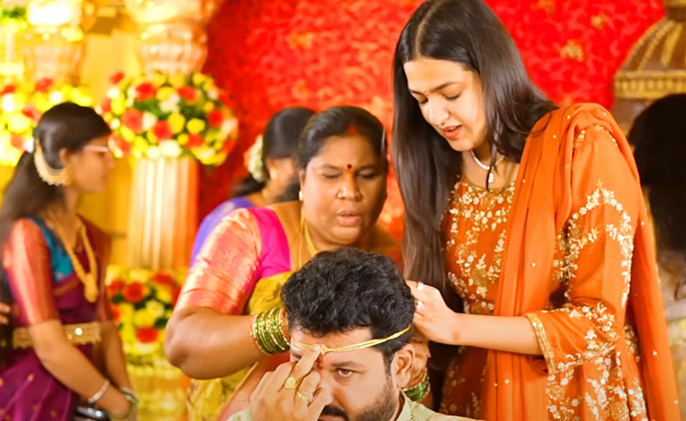 Hero Saikiran Shared Wedding Photos on Social Media17