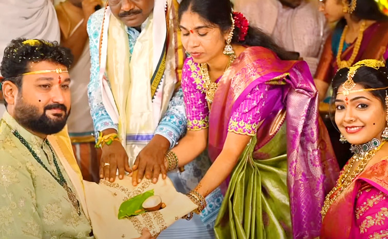 Hero Saikiran Shared Wedding Photos on Social Media23