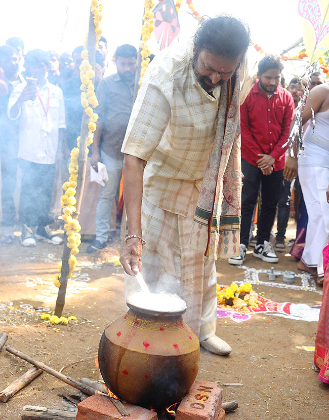 Mohan Babu Participated In Sankranthi Celebrations Sri Vidyanikethan2