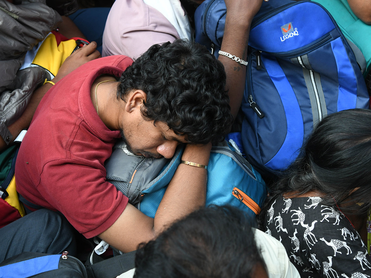 Tirupati Stampede At Least 6 Dead In Stampede At Tirupati Photos10