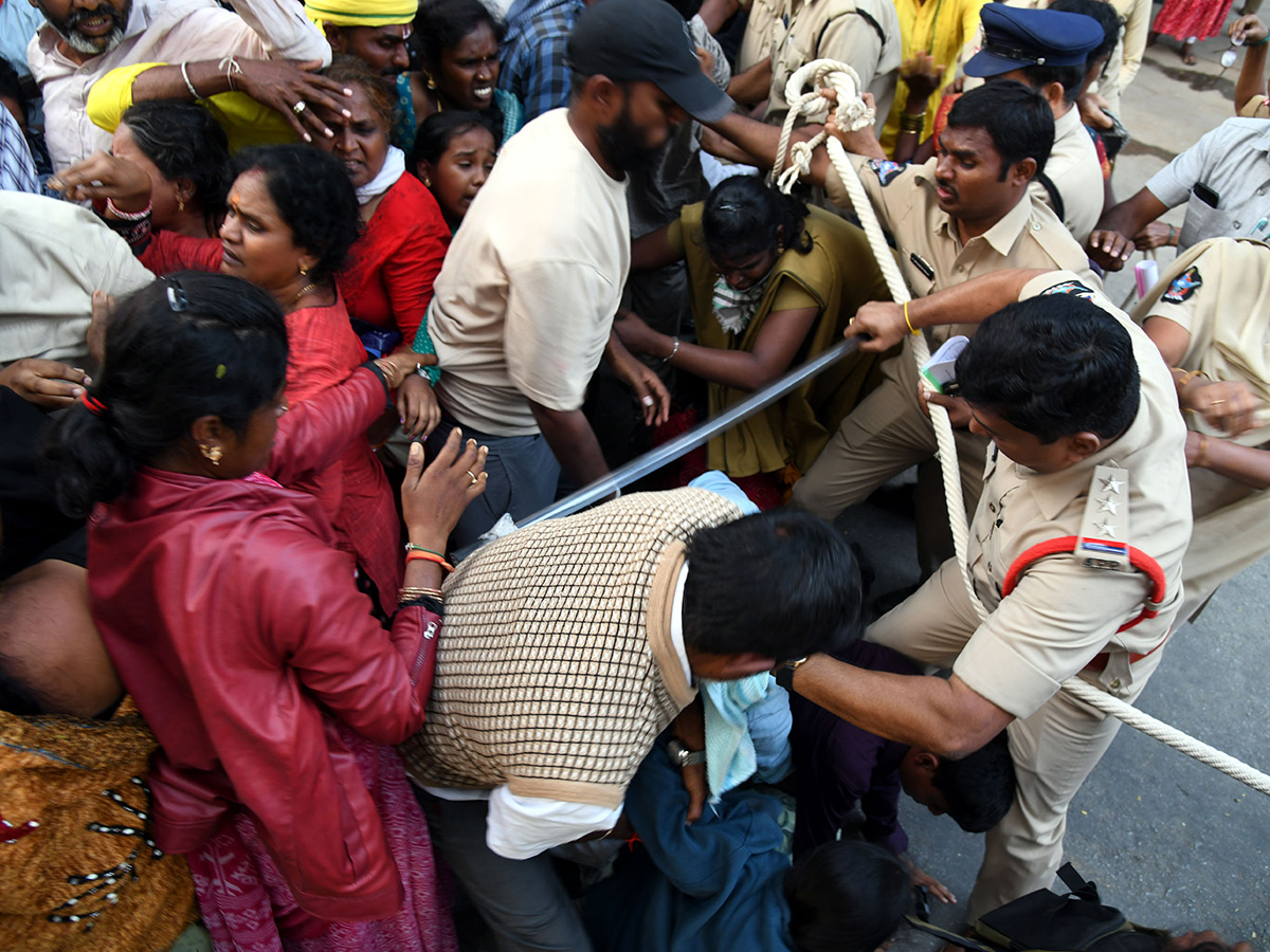 Tirupati Stampede At Least 6 Dead In Stampede At Tirupati Photos33