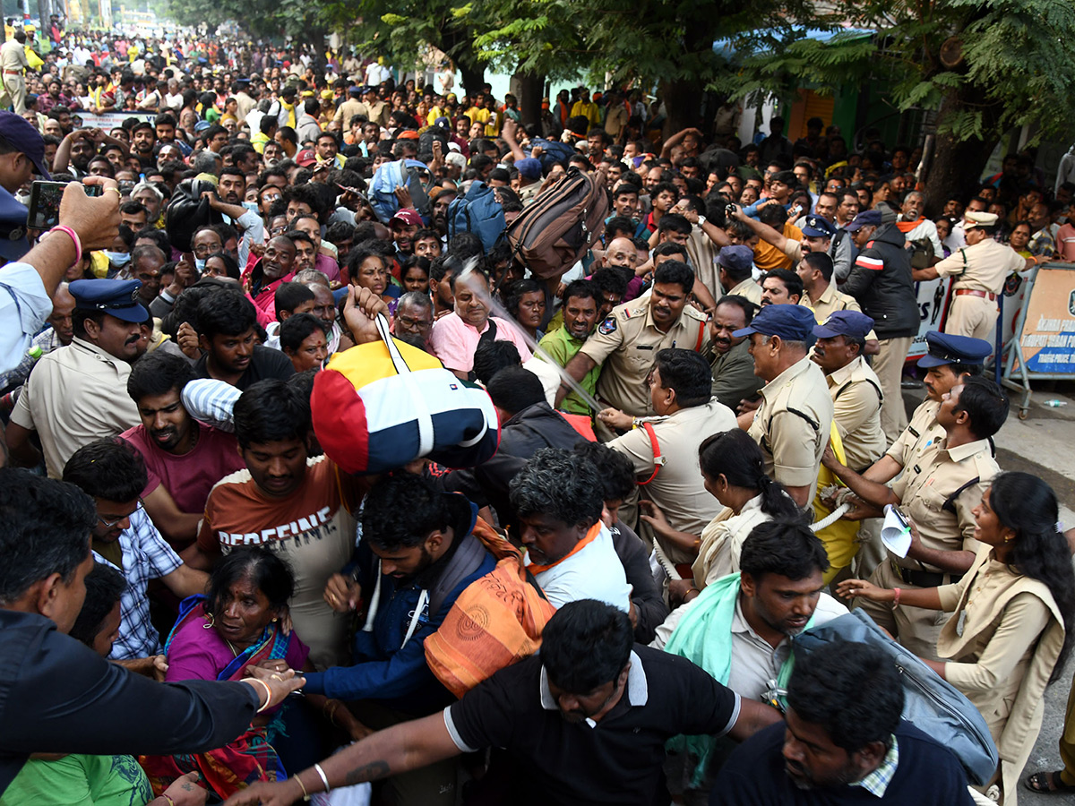 Tirupati Stampede At Least 6 Dead In Stampede At Tirupati Photos34