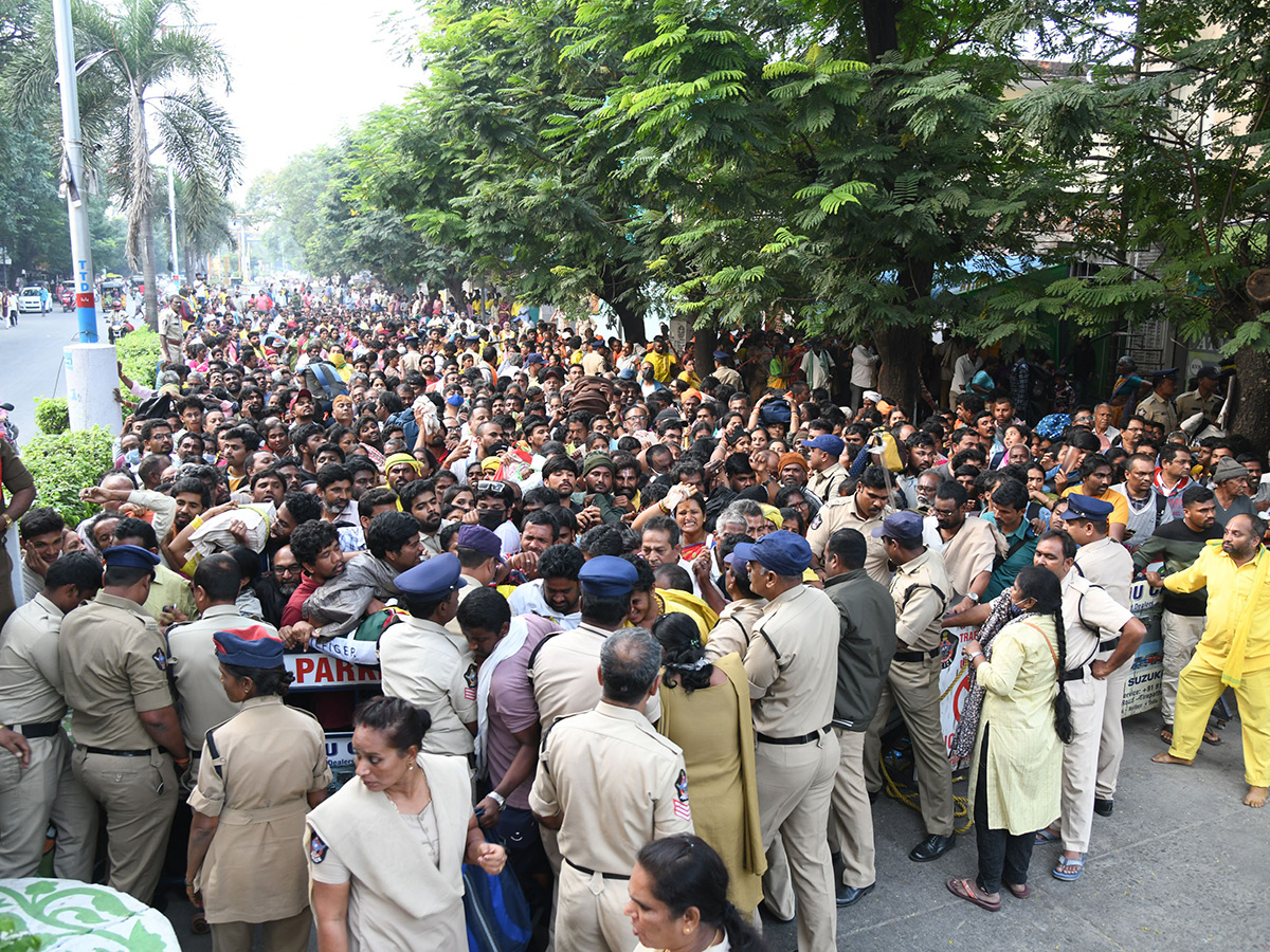 Tirupati Stampede At Least 6 Dead In Stampede At Tirupati Photos36