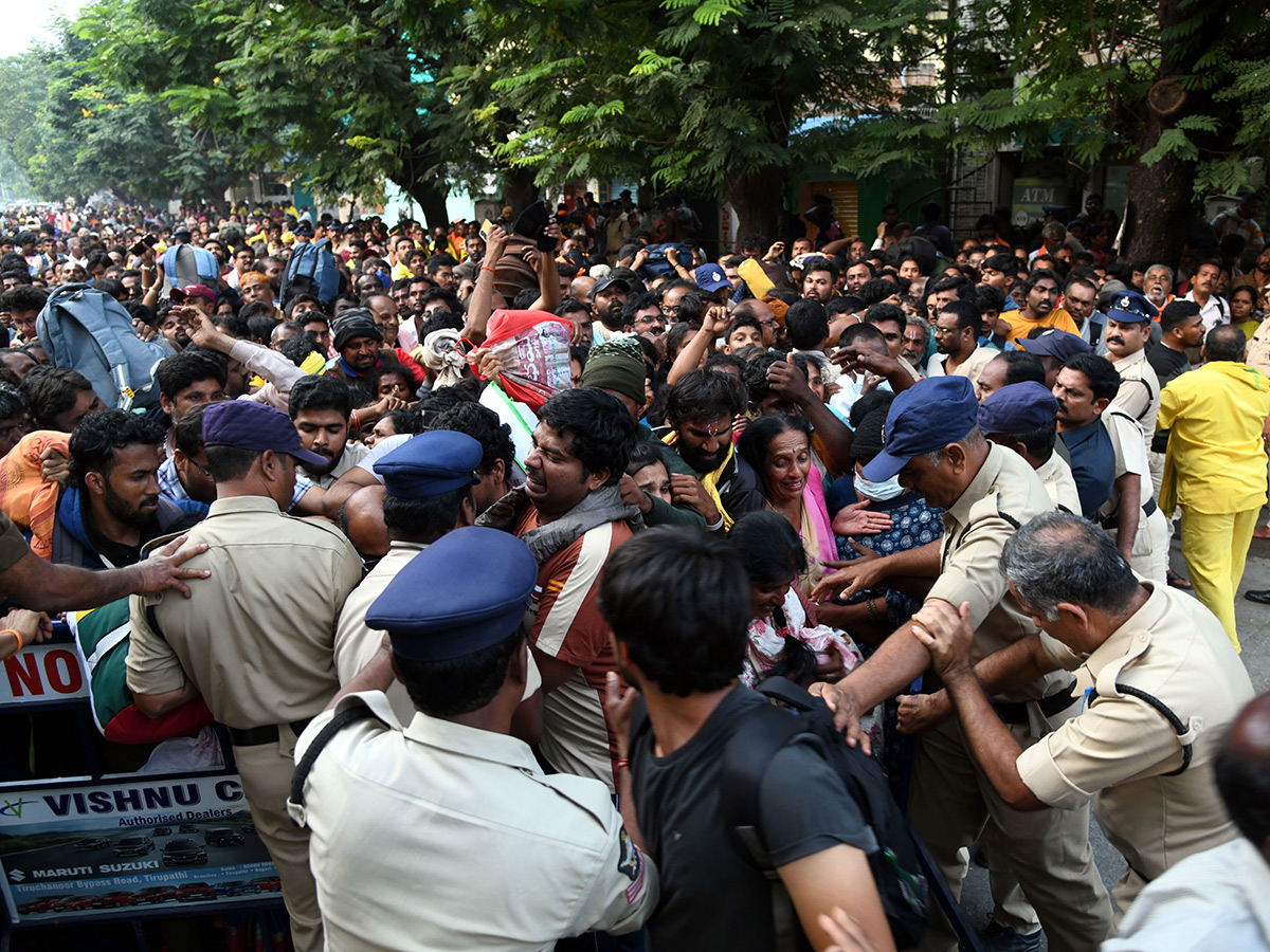 Tirupati Stampede At Least 6 Dead In Stampede At Tirupati Photos42