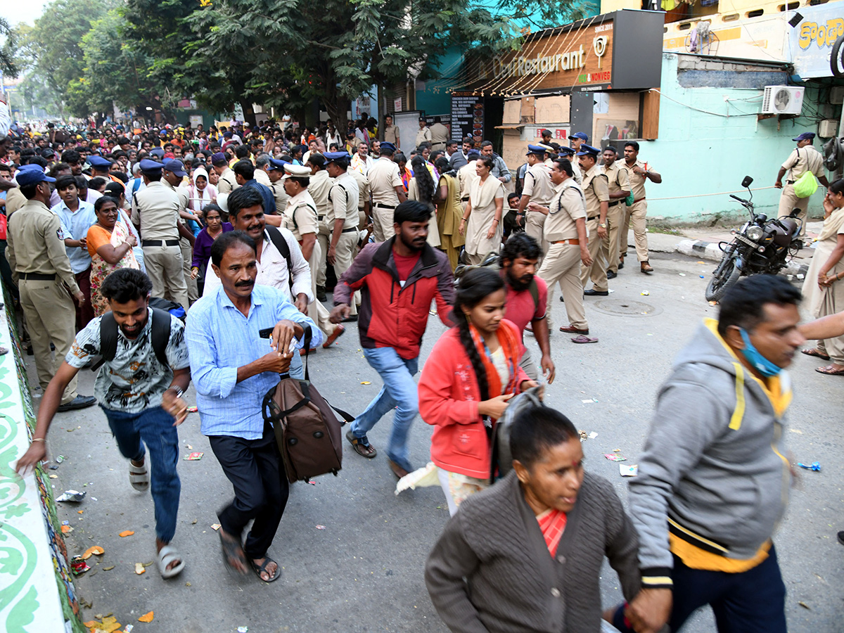 Tirupati Stampede At Least 6 Dead In Stampede At Tirupati Photos7