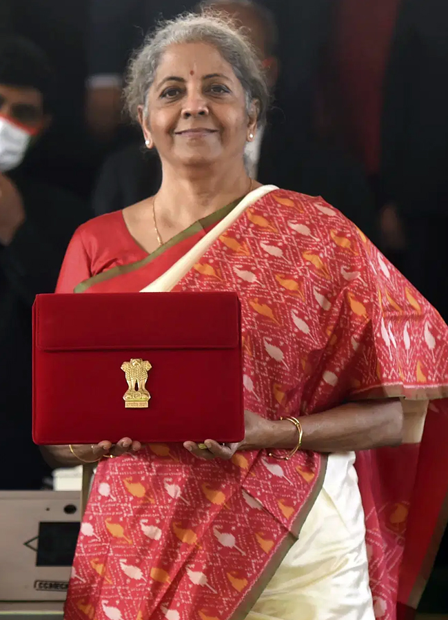 indian finance minister Nirmala sitharaman cream gold saree with madhubani boder budget 2025 to 20264