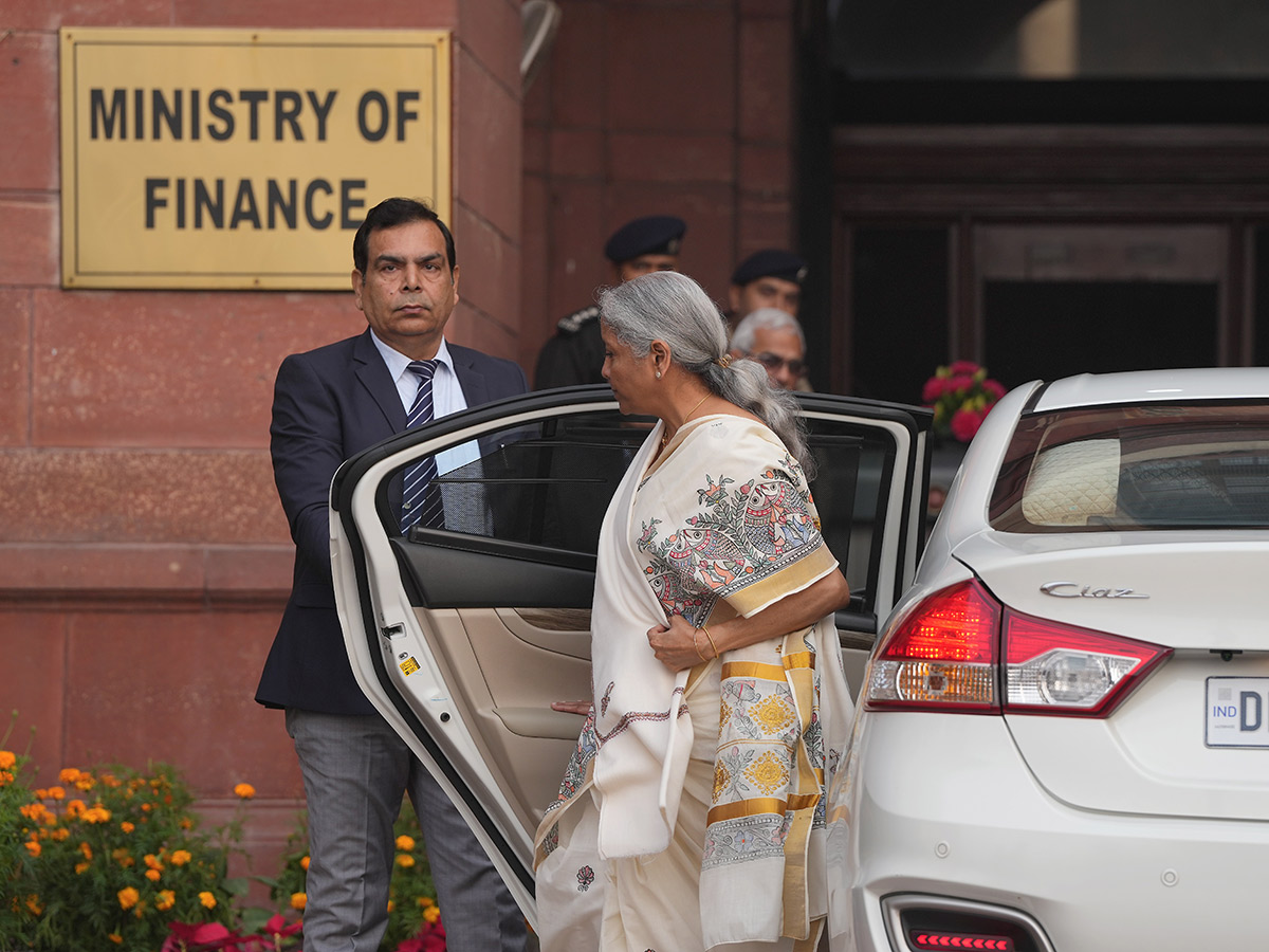 Union Finance Minister Nirmala Sitharaman photohraph Union Budget 202514