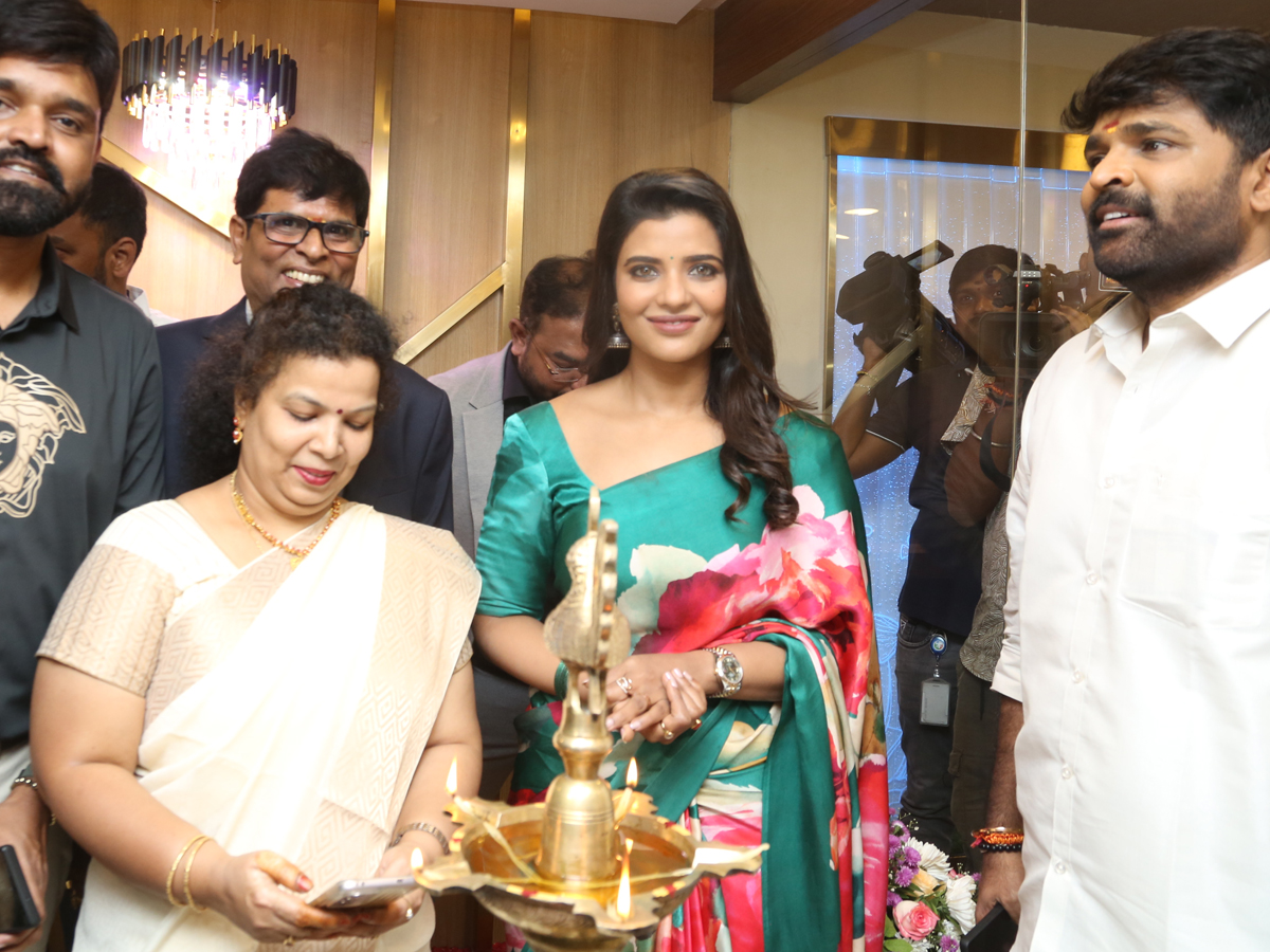 Aishwarya Rajesh launched Colors Health Care6