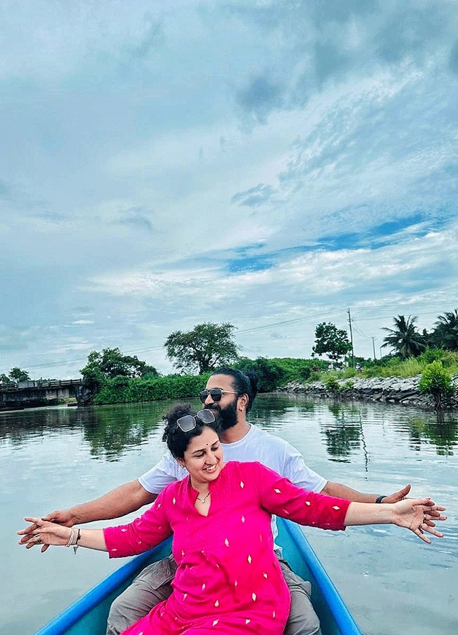 Director Rishab Shetty Share Photos On Wedding Anniversary9