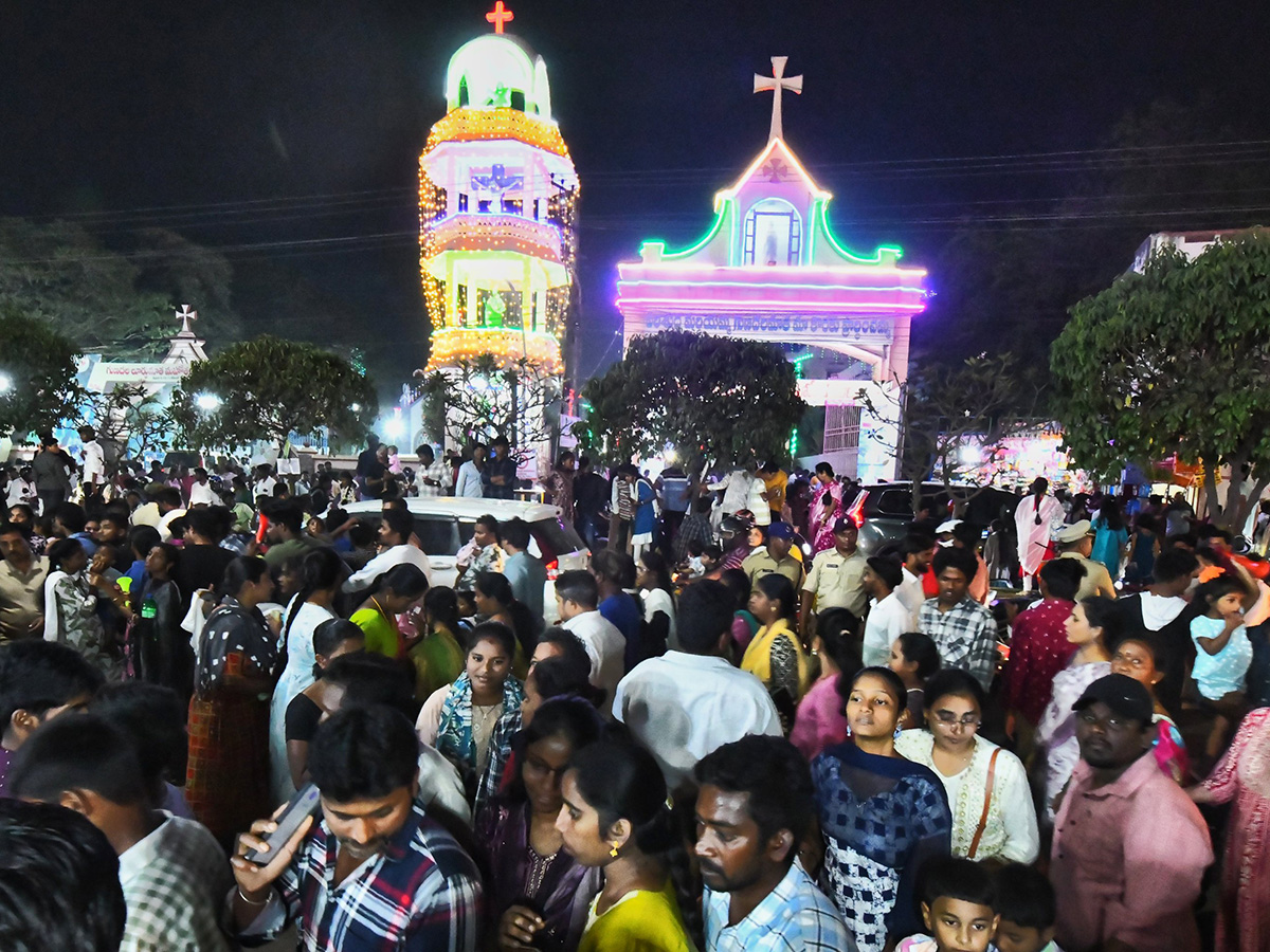 Gunadala Mary Matha Festival Begins At Vijayawada Photos13