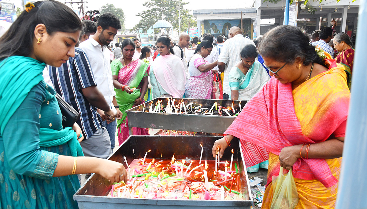 Gunadala Mary Matha Festival Begins At Vijayawada Photos9