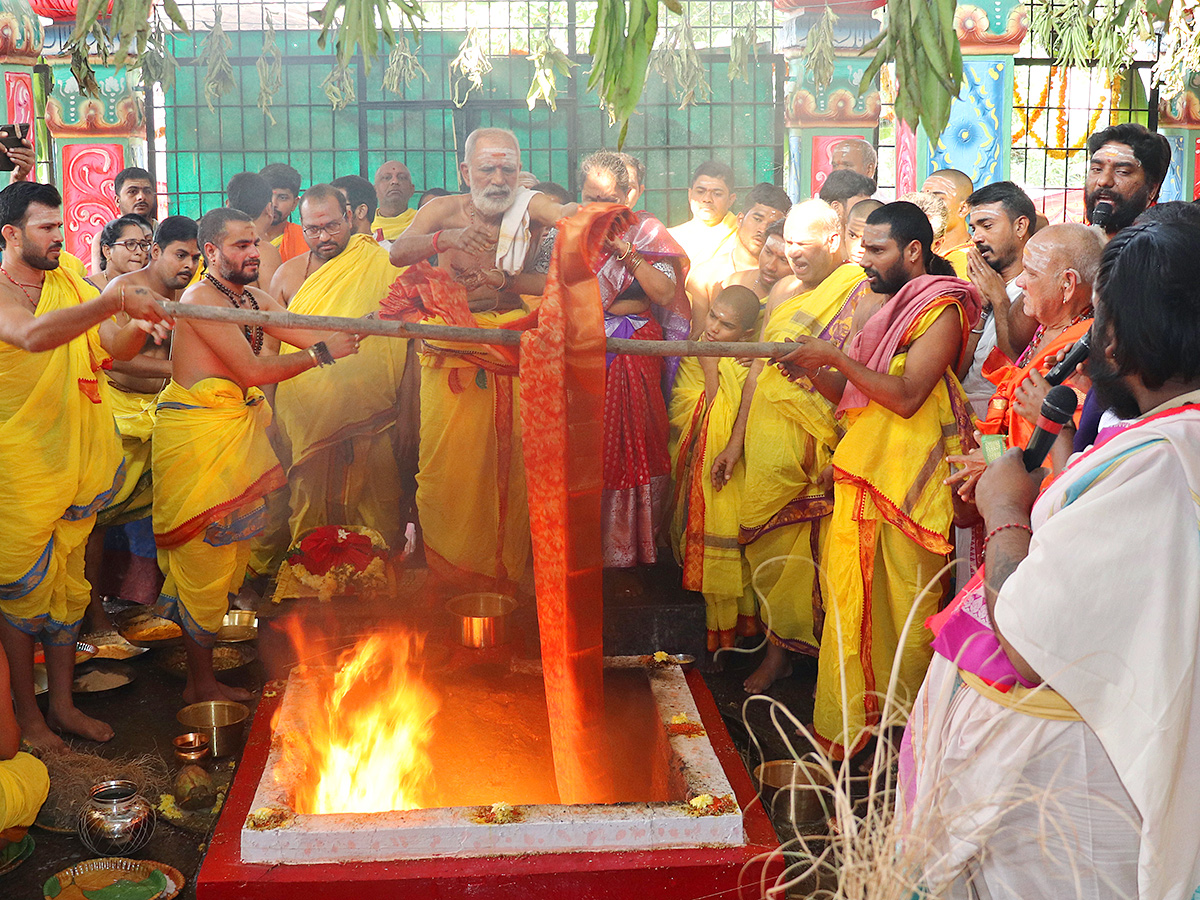 Maha Kumbhabhishekam In Kaleshwaram Mukteswara Temple11