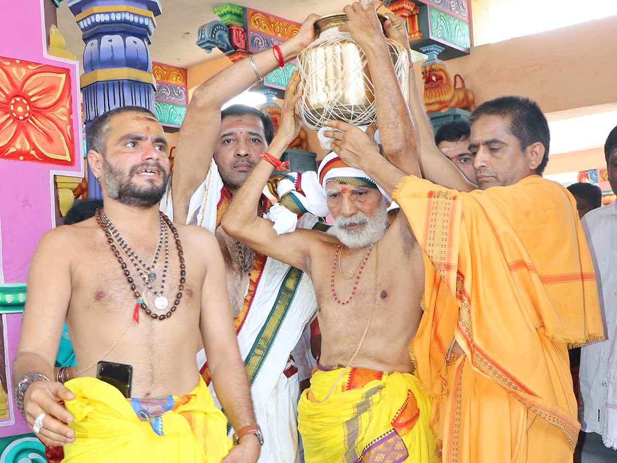 Maha Kumbhabhishekam In Kaleshwaram Mukteswara Temple16