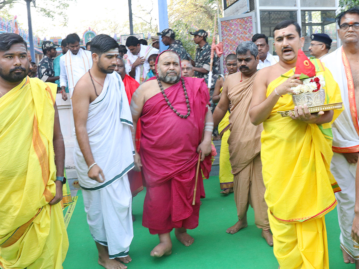 Maha Kumbhabhishekam In Kaleshwaram Mukteswara Temple5