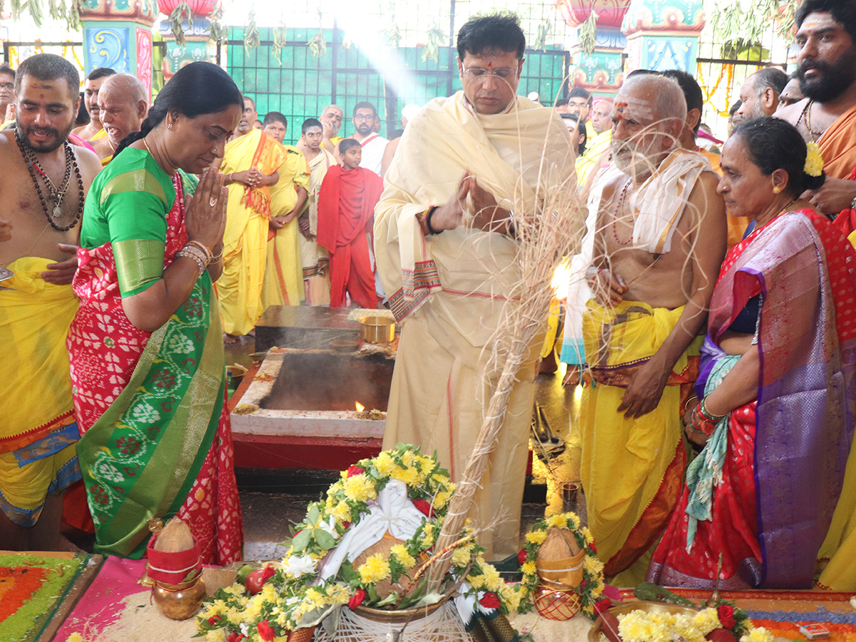 Maha Kumbhabhishekam In Kaleshwaram Mukteswara Temple6