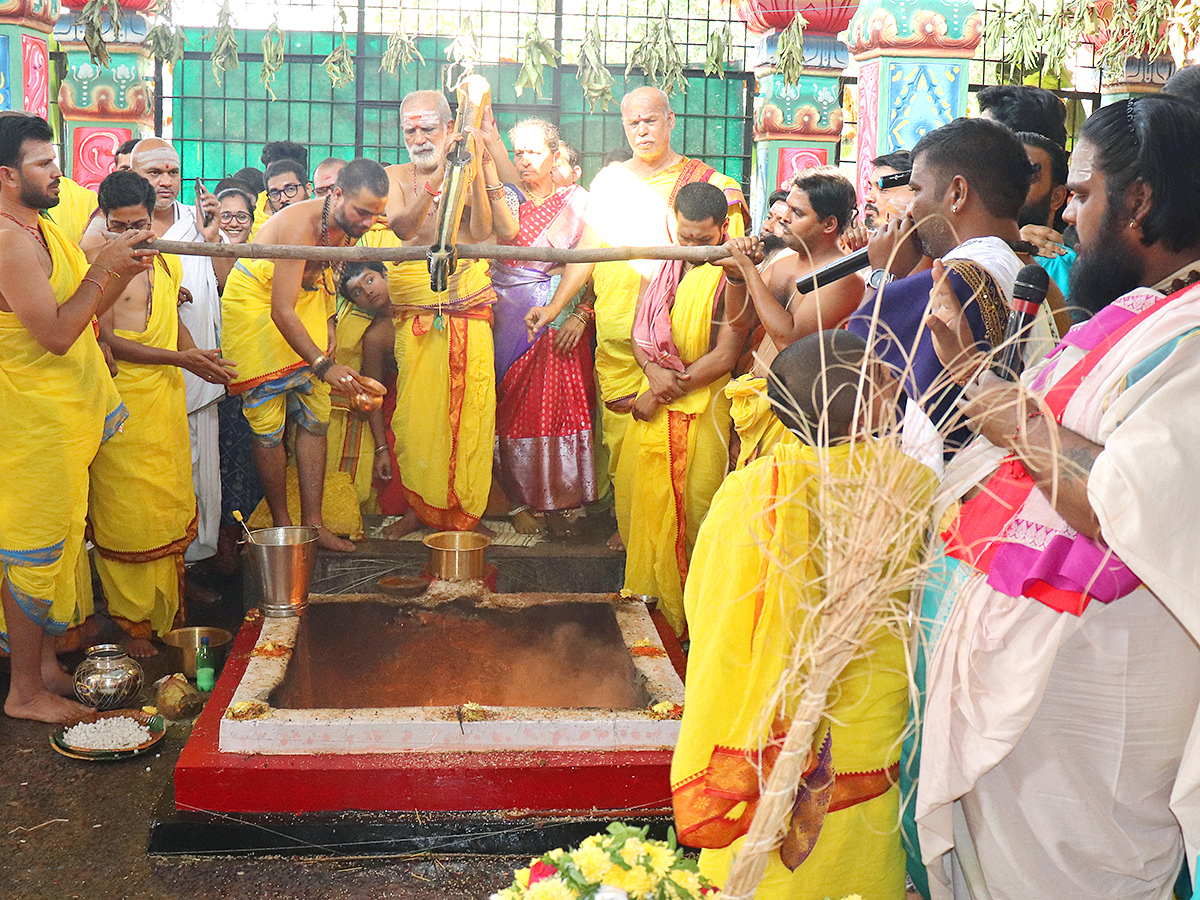 Maha Kumbhabhishekam In Kaleshwaram Mukteswara Temple8