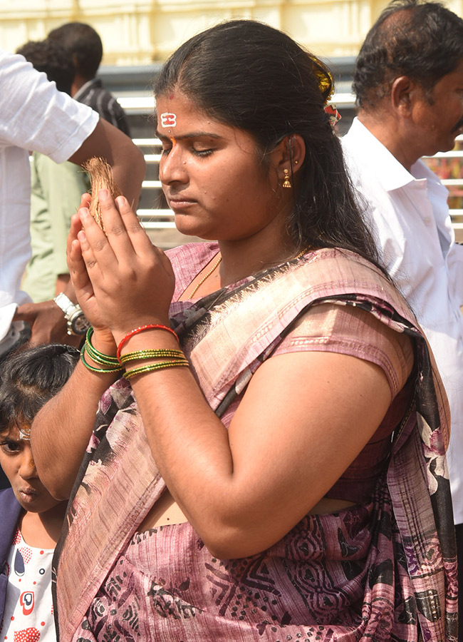 Mini Medaram Jatara To Begin Photos19