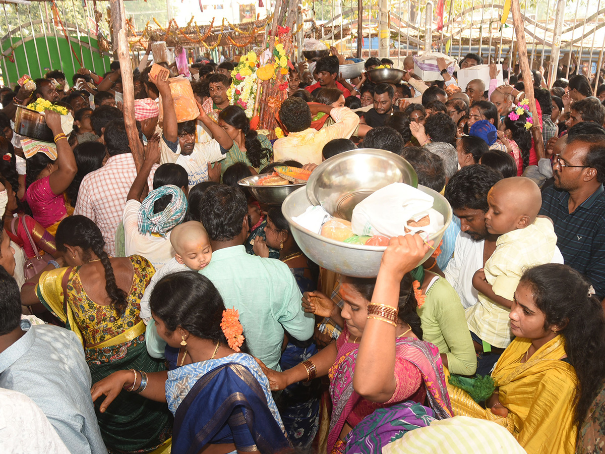 Mini Medaram Jatara To Begin Photos2