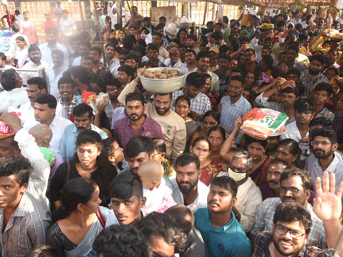 Mini Medaram Jatara To Begin Photos3