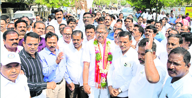 ఆఖరిరోజు అట్టహాసంగా.. 3