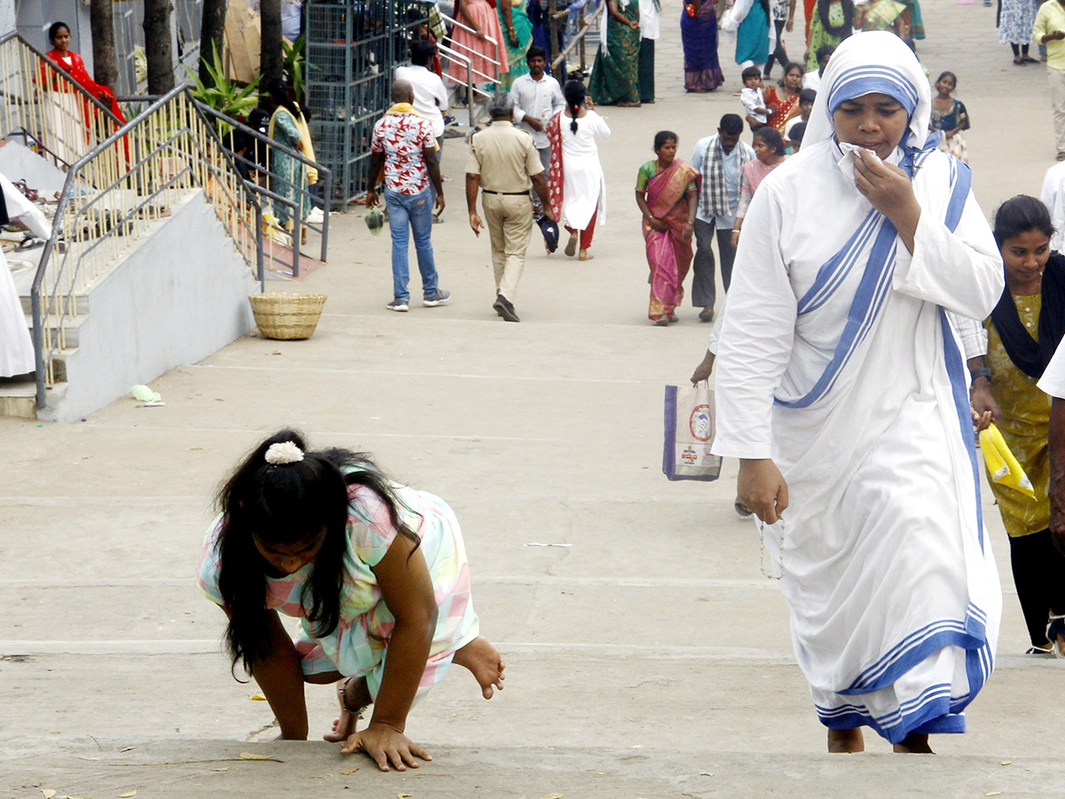 Gunadala Mary Matha Festival at Vijayawada Photos12