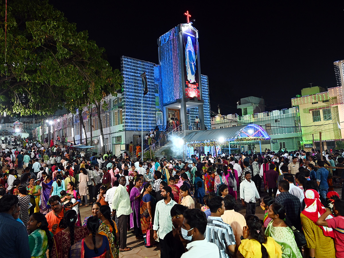 Gunadala Mary Matha Festival at Vijayawada Photos2