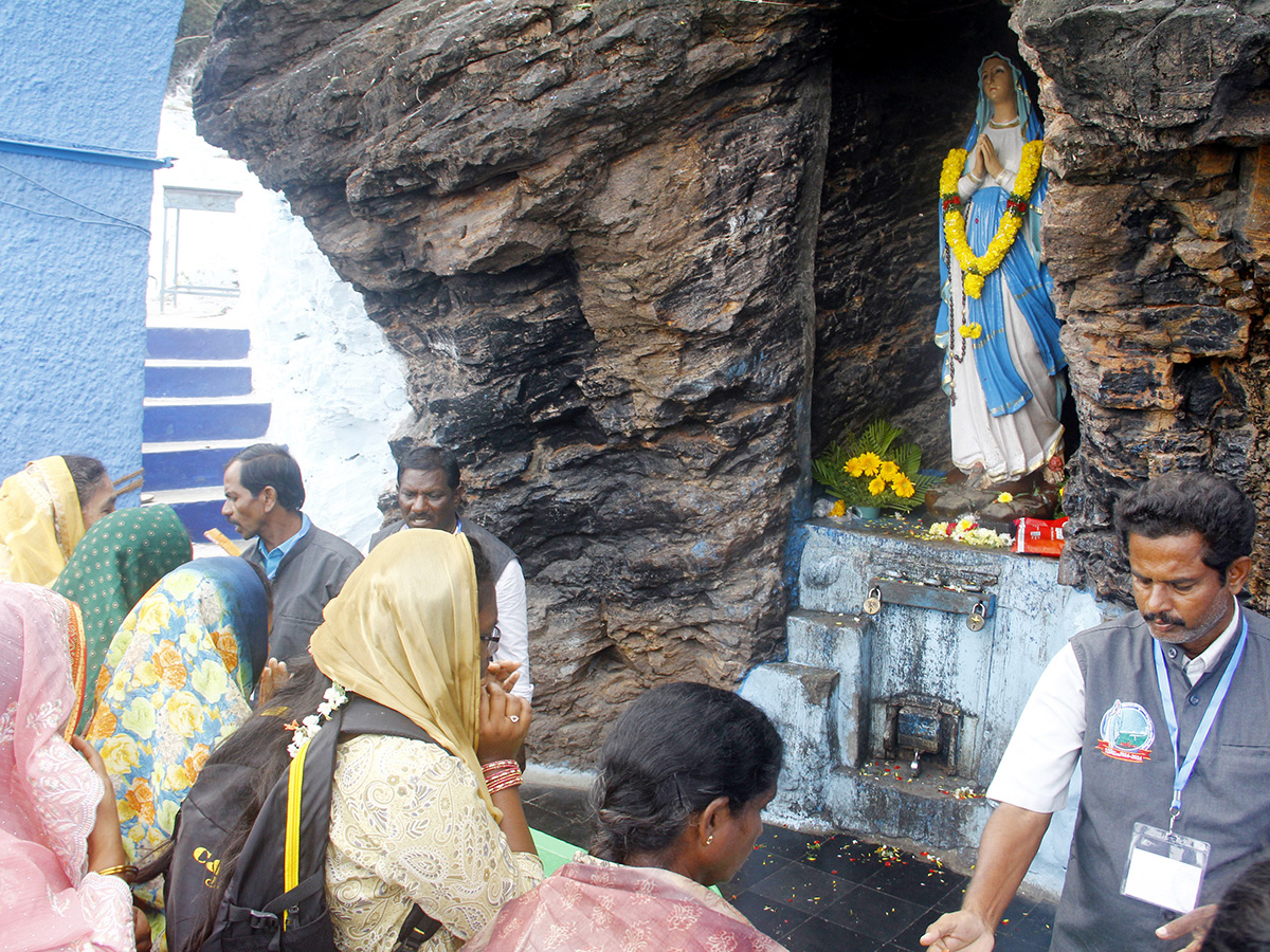 Gunadala Mary Matha Festival at Vijayawada Photos6