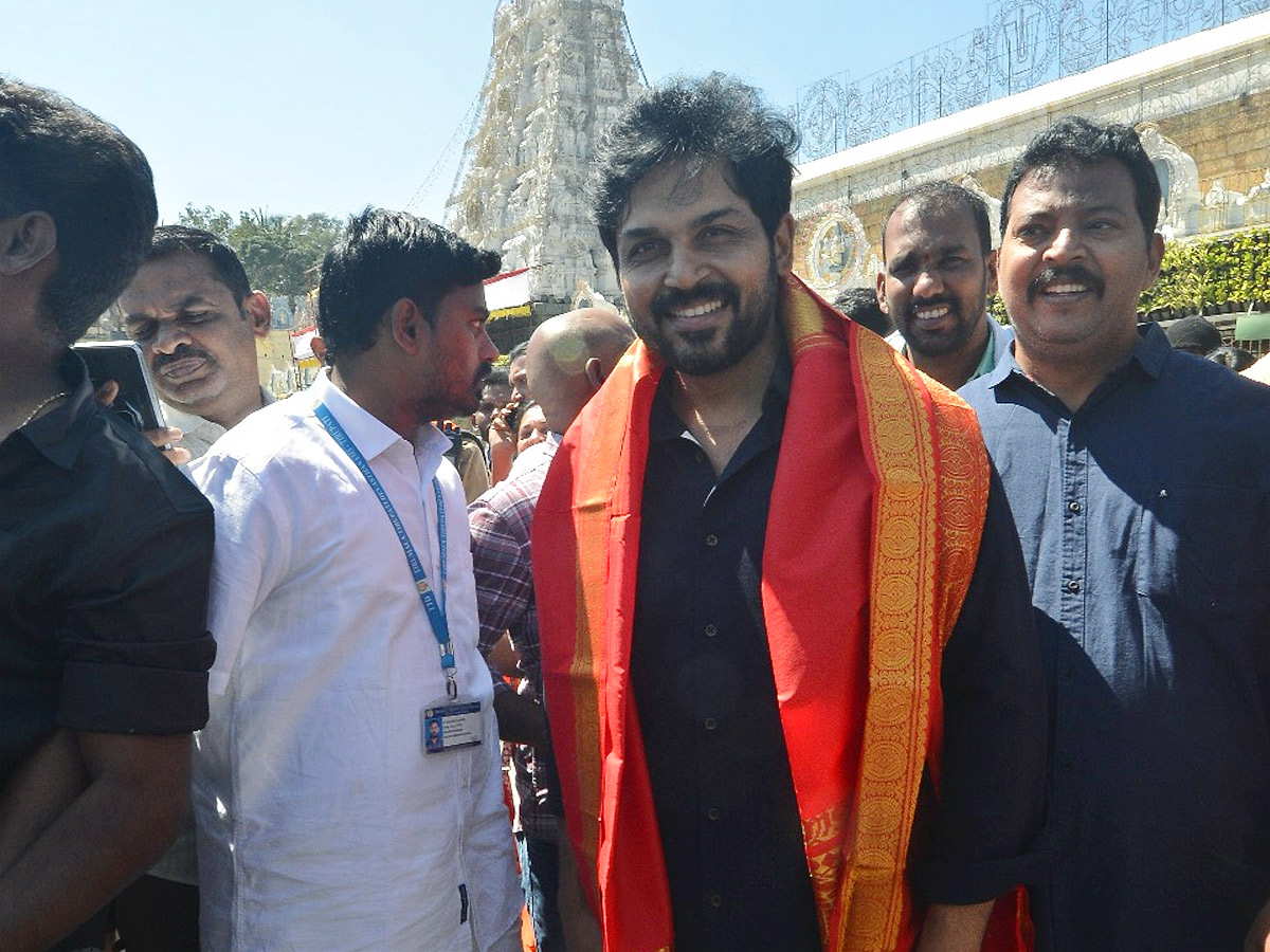 Hero Karthi With His Son Visits Tirumala Photos11