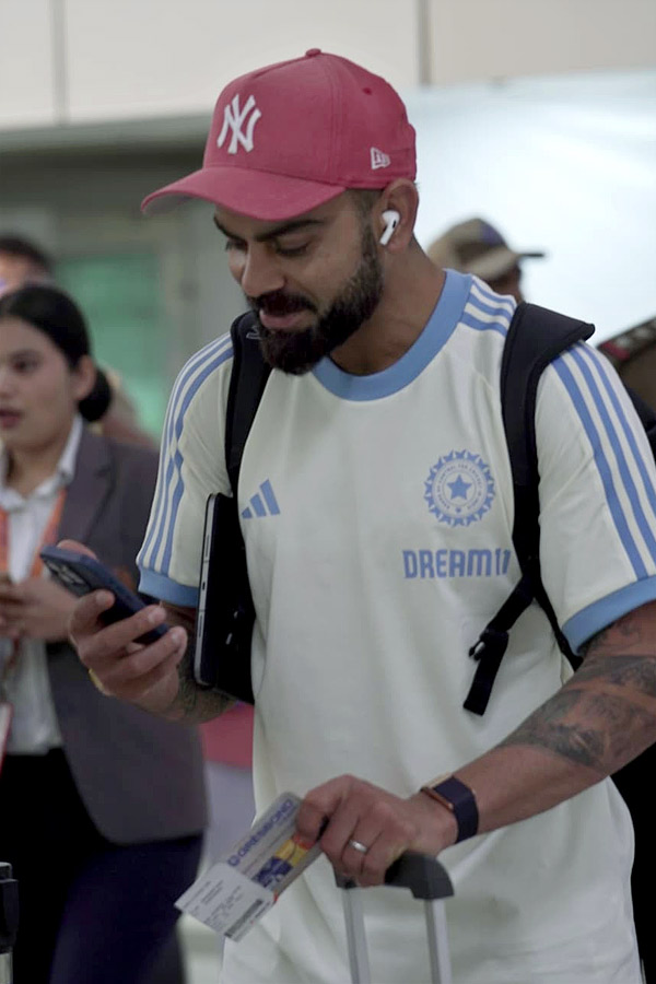 IND vs ENG: Team India Arrives in Ahmedabad for 3rd ODI Photos15