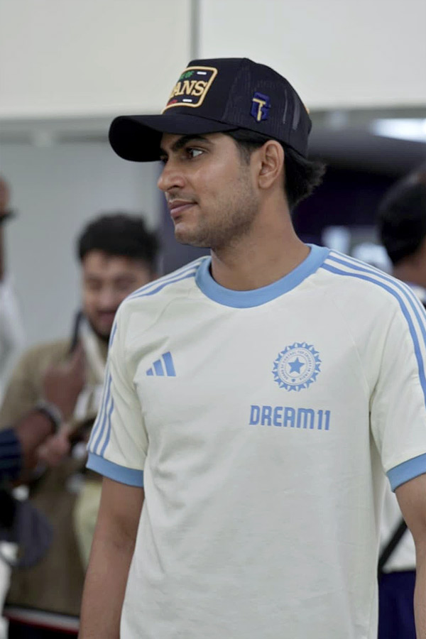 IND vs ENG: Team India Arrives in Ahmedabad for 3rd ODI Photos6