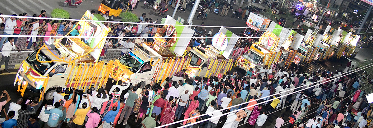 Sri Venkateswara Swamy Shobha Yatra at Karimnagar14